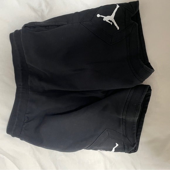Jordan brand heavy weight diamond logo fleece short in black - Picture 5 of 10